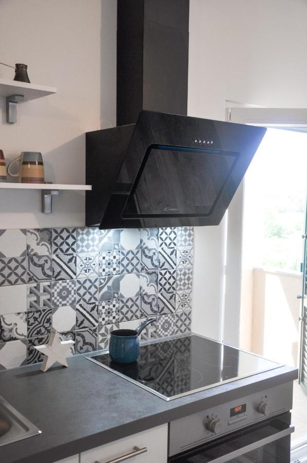 Apartmani Carnizza Ražanac Kültér fotó