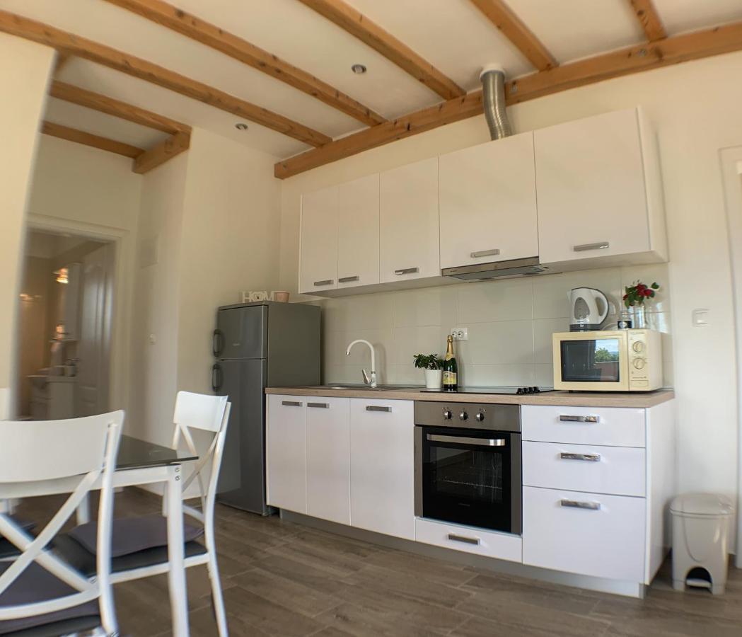 Apartmani Carnizza Ražanac Kültér fotó